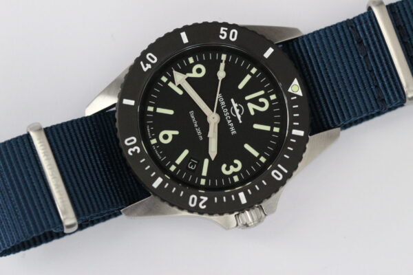 Montre NC 003